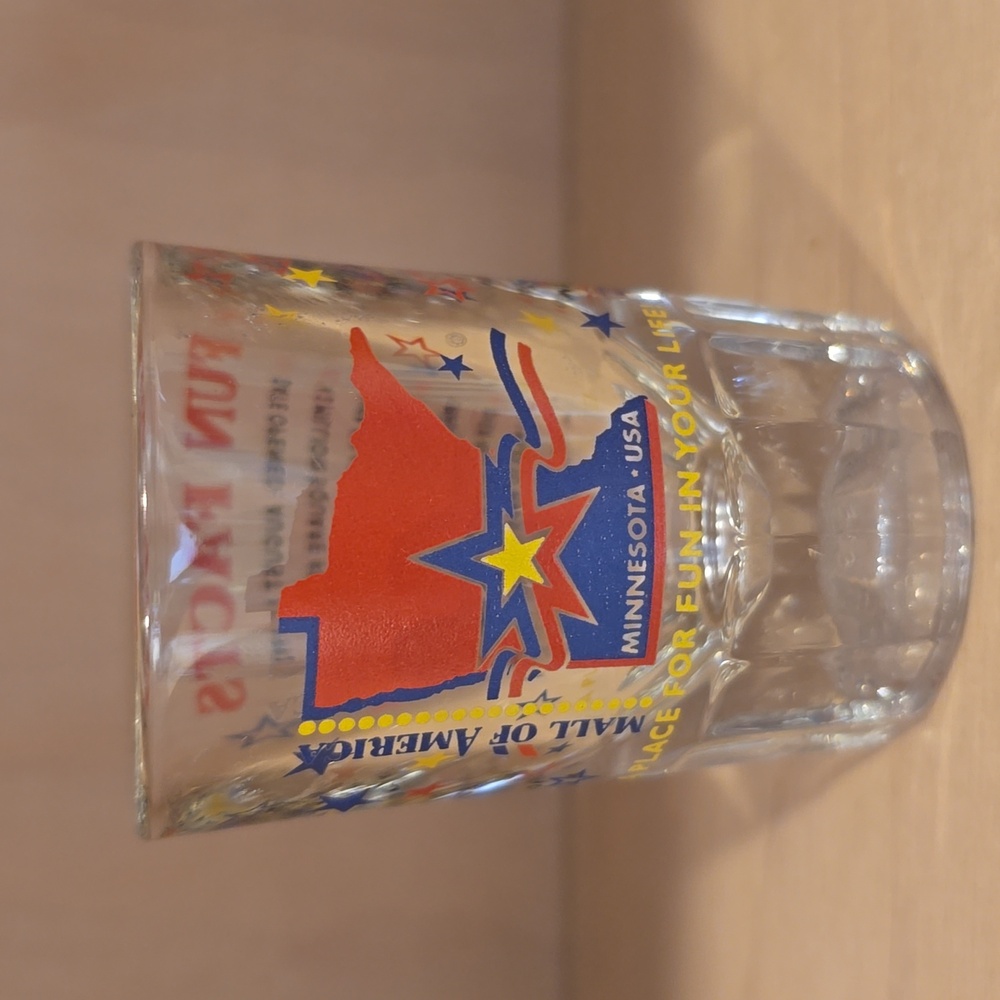 MALL OF AMERICA Shotglass/Shooter